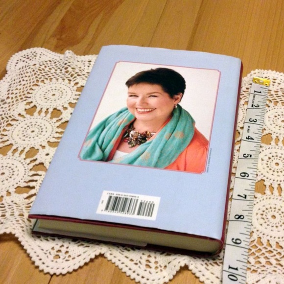 Debbie Macomber HB, Rose Harbor in Bloom - Three women healing their pasts - Picture 2 of 5